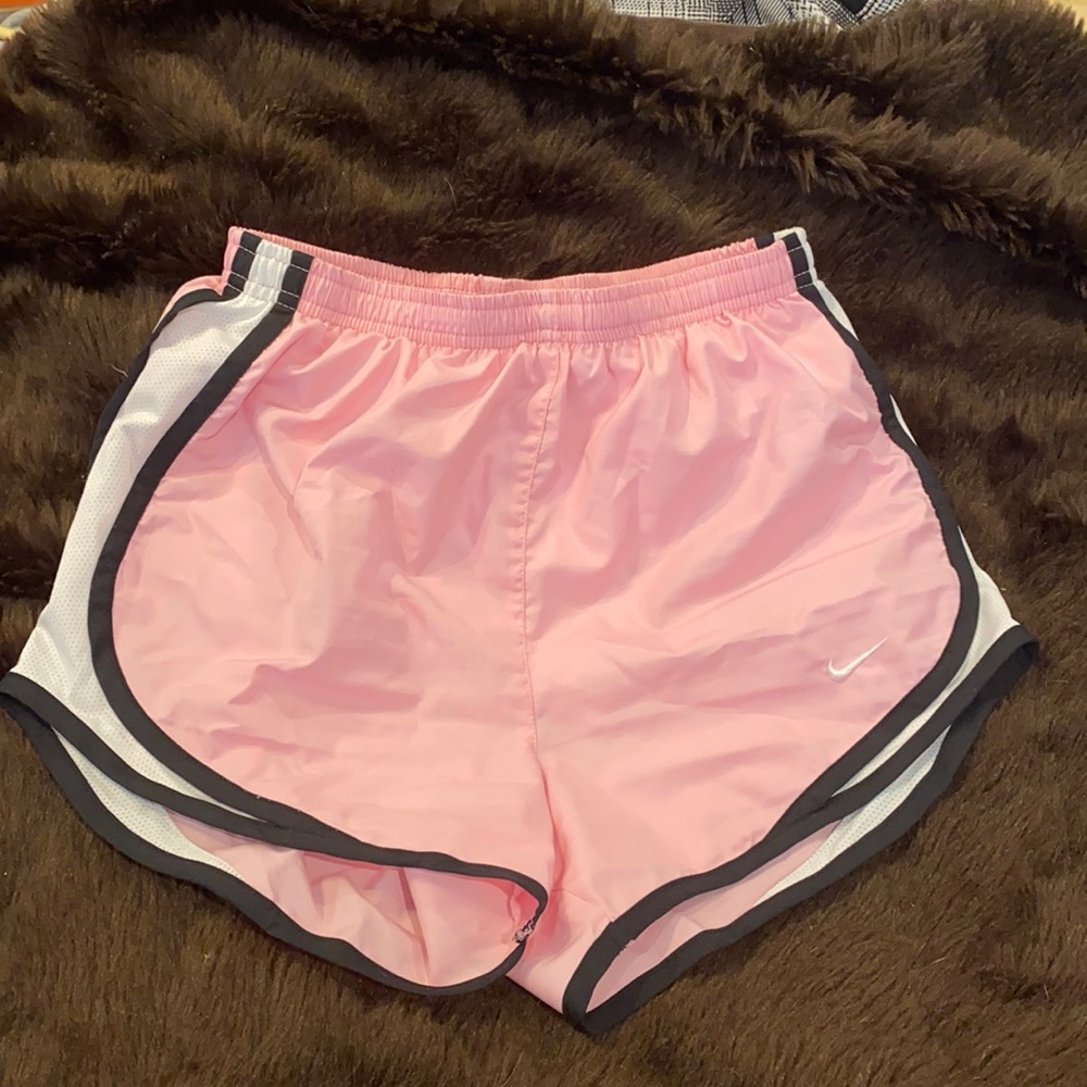 Nike XS Dri Fit Running Shorts in Light Pink